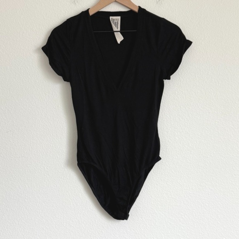 Free People Minimalist Deep V-Neck Black Short Sleeve Bodysuit Going Out Capsule